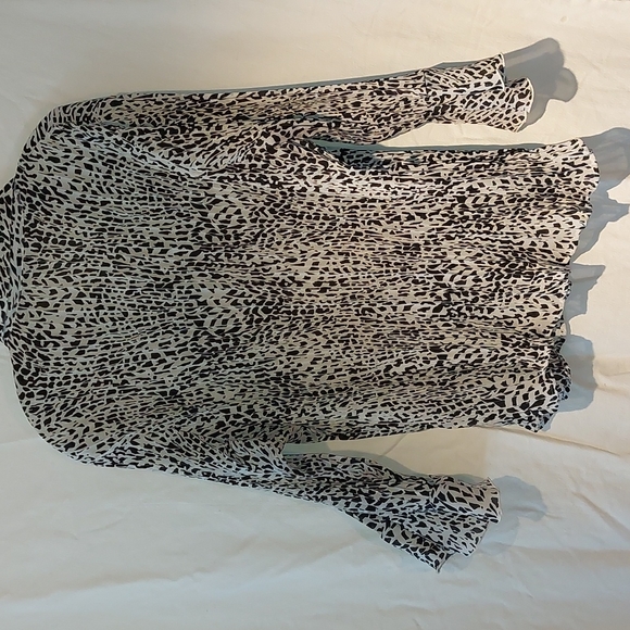 Women's Plus size Blouse size 1X - Picture 4 of 4